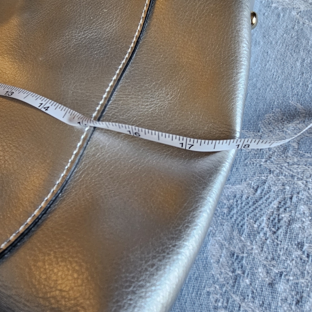 Silver carryall bag with removable inside - Picture 3 of 8